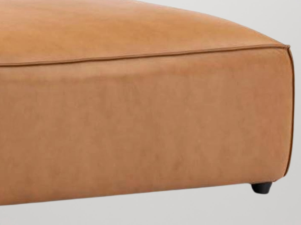 COMODO Ottoman